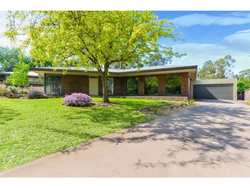 5 Hubbe Court, Burnside SA 5066