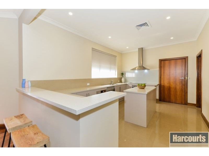 5 Hubbe Court, Burnside SA 5066