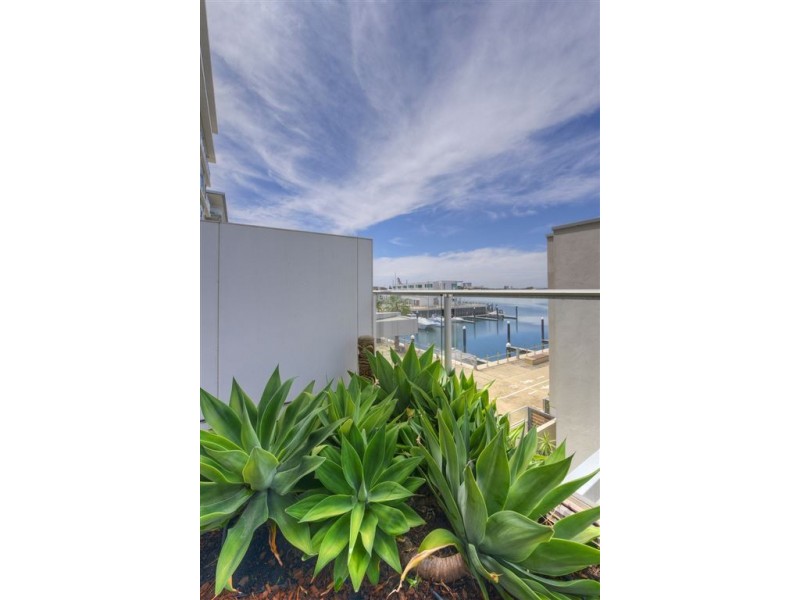 217/1-2 Tarni Court, New Port SA 5015