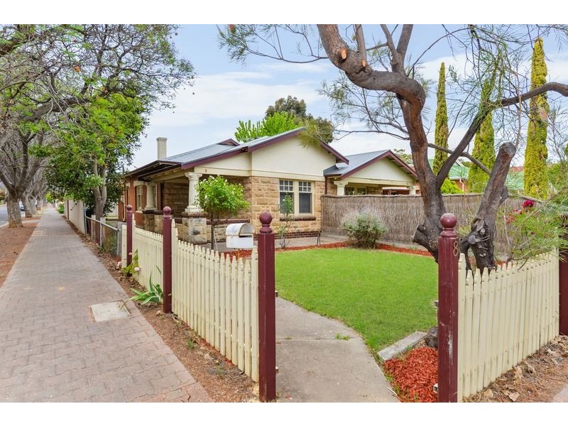 8 Clovelly Avenue, Clarence Gardens SA 5039