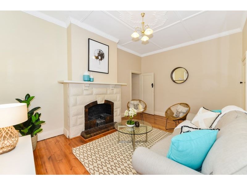 8 Clovelly Avenue, Clarence Gardens SA 5039