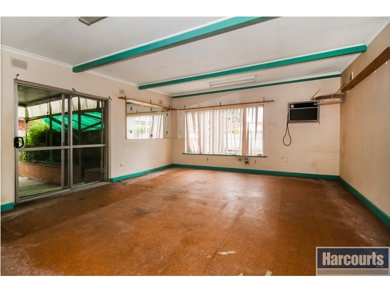 10 Hutley Road, North Haven SA 5018