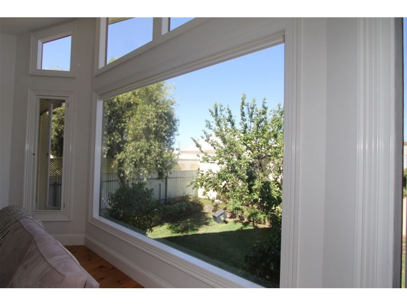 28 Cavendish Street, Semaphore SA 5019