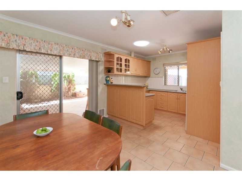 2 Ozone Avenue, Semaphore Park SA 5019