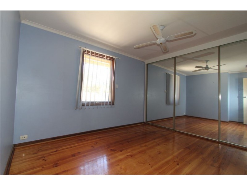 2 Kestel Cres, North Haven SA 5018