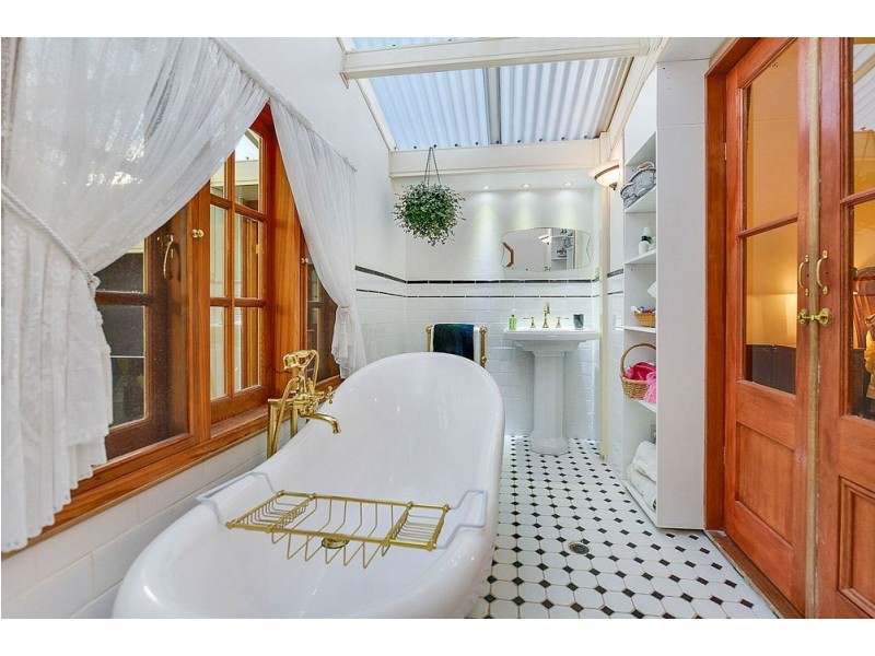 326 Military Road, Largs Bay SA 5016