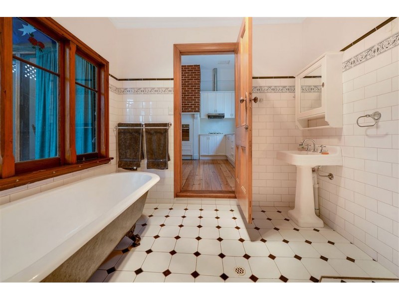 30 Rose Street, Birkenhead SA 5015