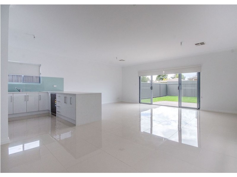 42 Illawara Ave, Hove SA 5048