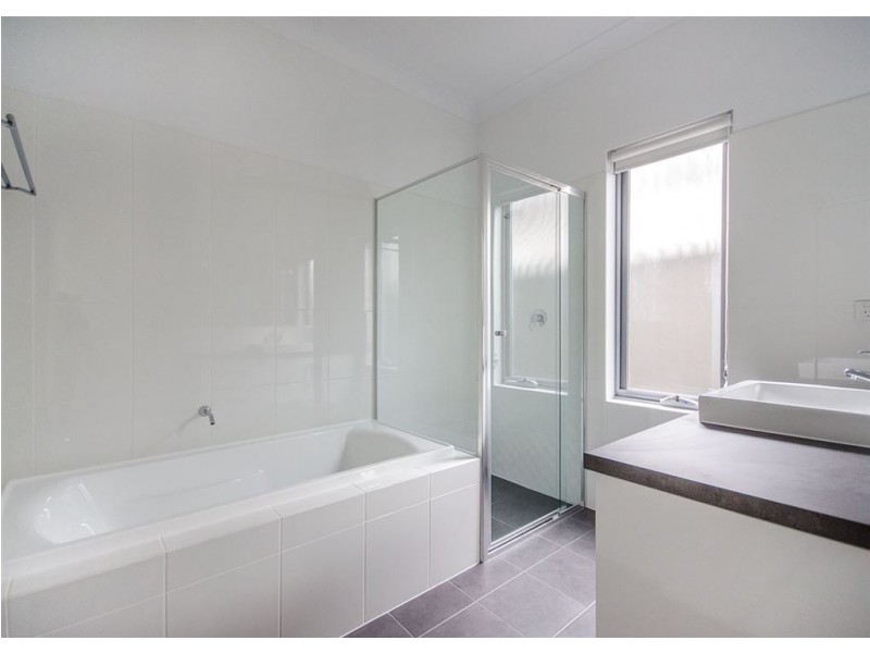 42 Illawara Ave, Hove SA 5048