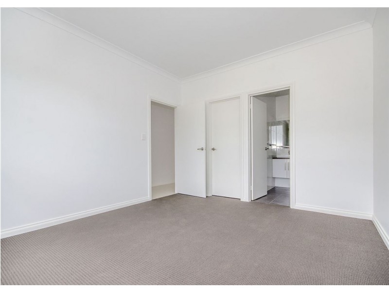 42 Illawara Ave, Hove SA 5048