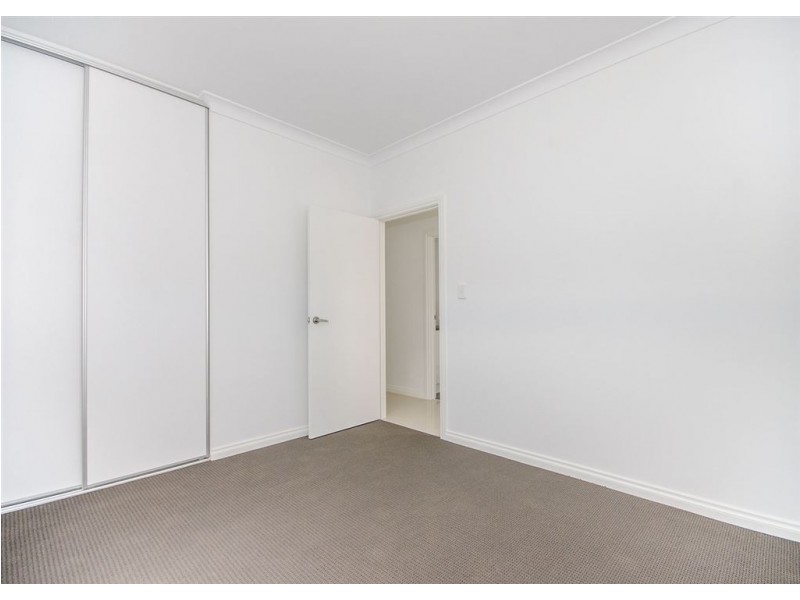 42 Illawara Ave, Hove SA 5048