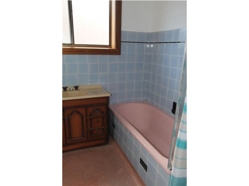 16 Strathfield Terrace, Largs North SA 5016