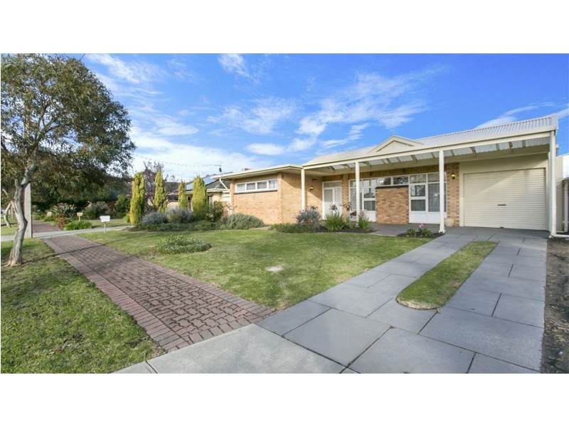 17 Wandilla Street, Grange SA 5022