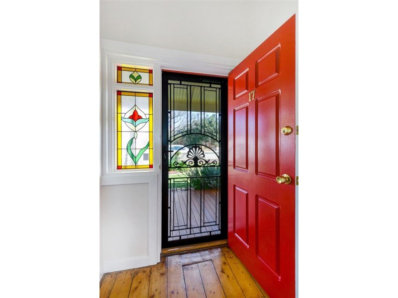 17 Fourth Avenue, Cheltenham SA 5014