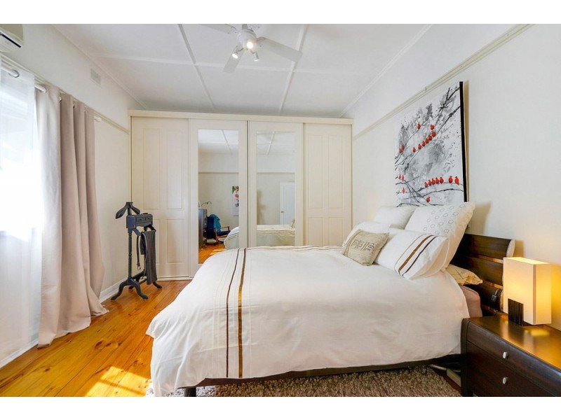 17 Fourth Avenue, Cheltenham SA 5014