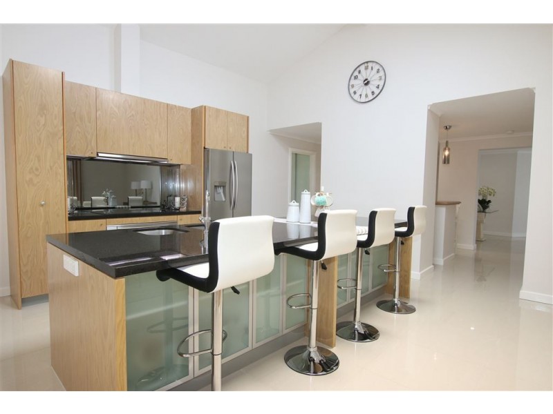 2 Nareeda Way, West Lakes SA 5021