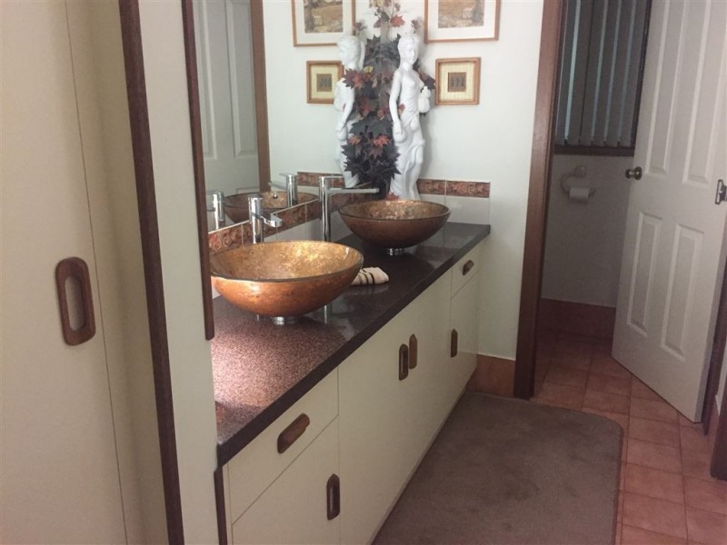 2 Landseer Place, Hillbank SA 5112