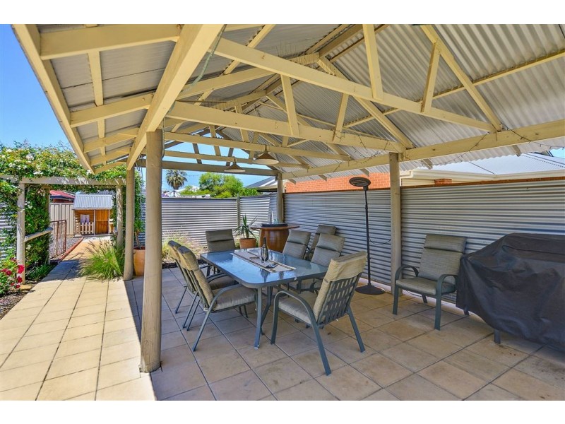 10 Waverley Street, Largs Bay SA 5016