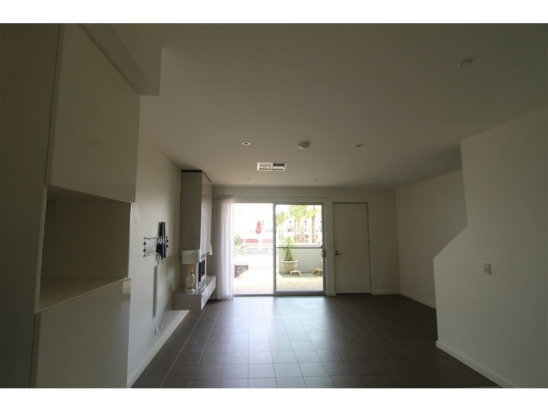 3 Tarni Court, New Port SA 5015