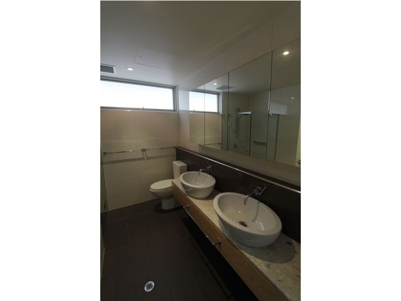 3 Tarni Court, New Port SA 5015