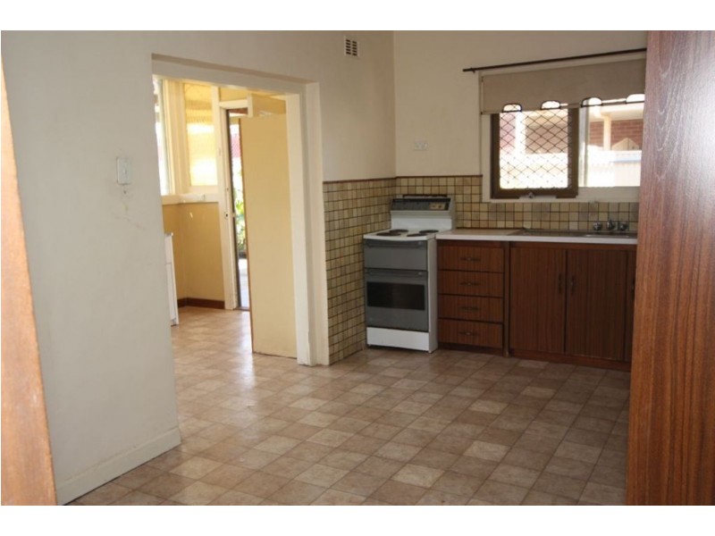 15 Fifth Avenue, Semaphore Park SA 5019