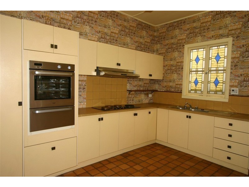 42 Close Street, Birkenhead SA 5015