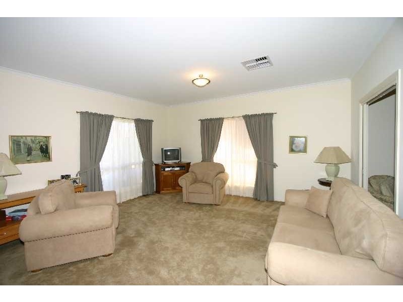 9 Bollen Street, North Haven SA 5018