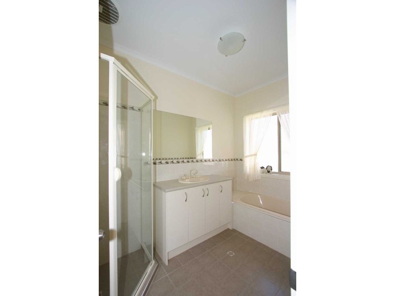 9 Bollen Street, North Haven SA 5018