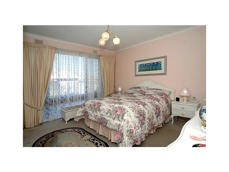 15 Zephyr Grove, Semaphore Park SA 5019