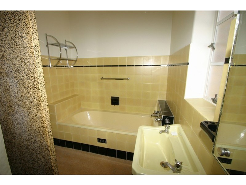 202 East Terrace, Henley Beach SA 5022