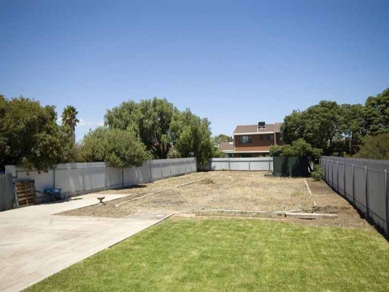 26 Bray Avenue, Semaphore Park SA 5019