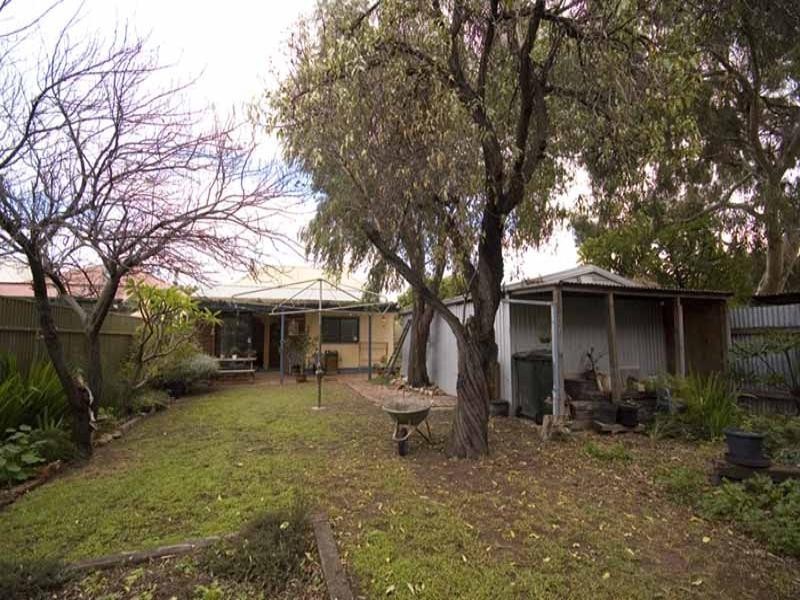 8 James Street, Ethelton SA 5015