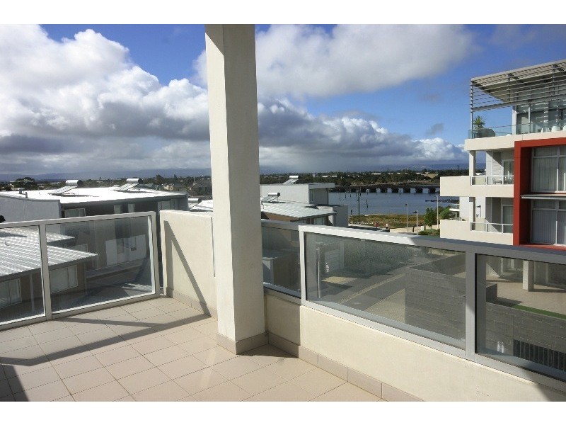 207/12-14 Wirra Drive ‘The Shores’, Port Adelaide SA 5015