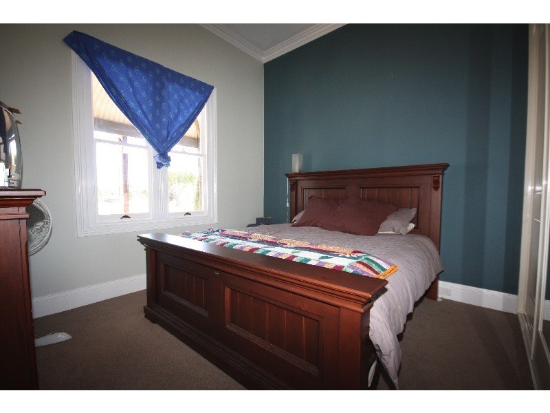 25 Tapleys Hill, Hendon SA 5014