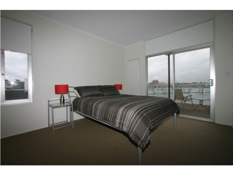 3 Karra Cove, New Port SA 5015