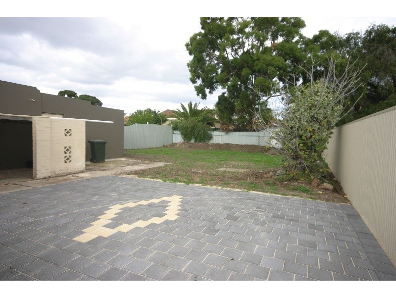 8 Ruby Street, Peterhead SA 5016