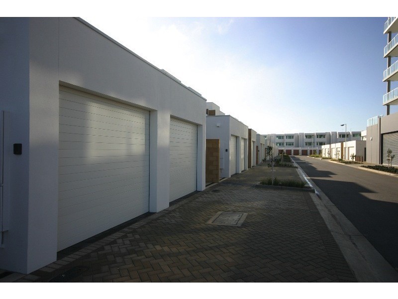 20 Karka Cove, New Port SA 5015