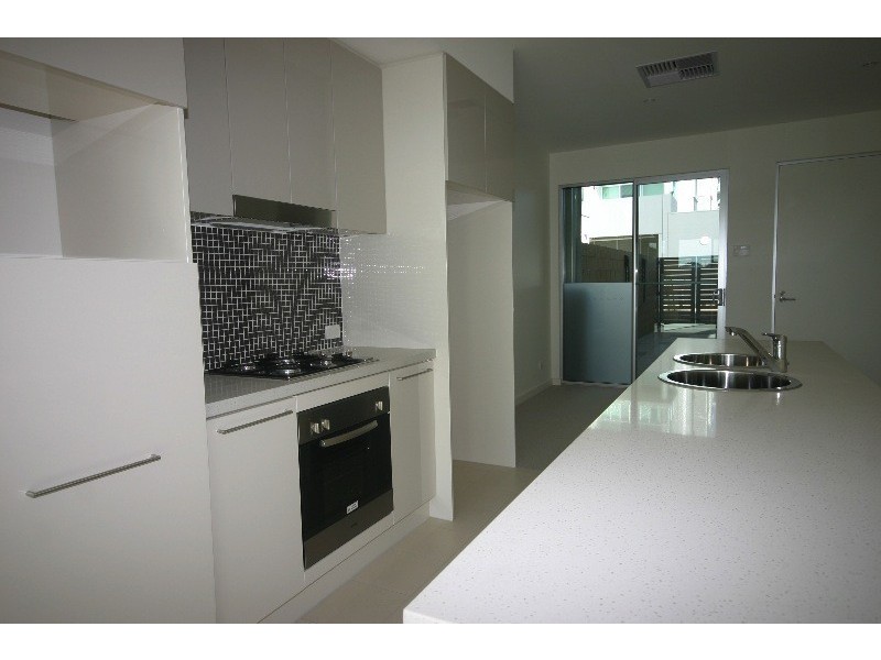 20 Karka Cove, New Port SA 5015