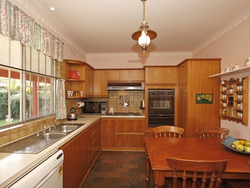 15 Cavendish Street, Semaphore SA 5019