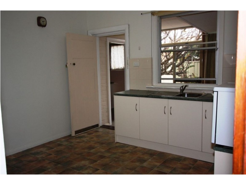 27 Colston Street, Cheltenham SA 5014