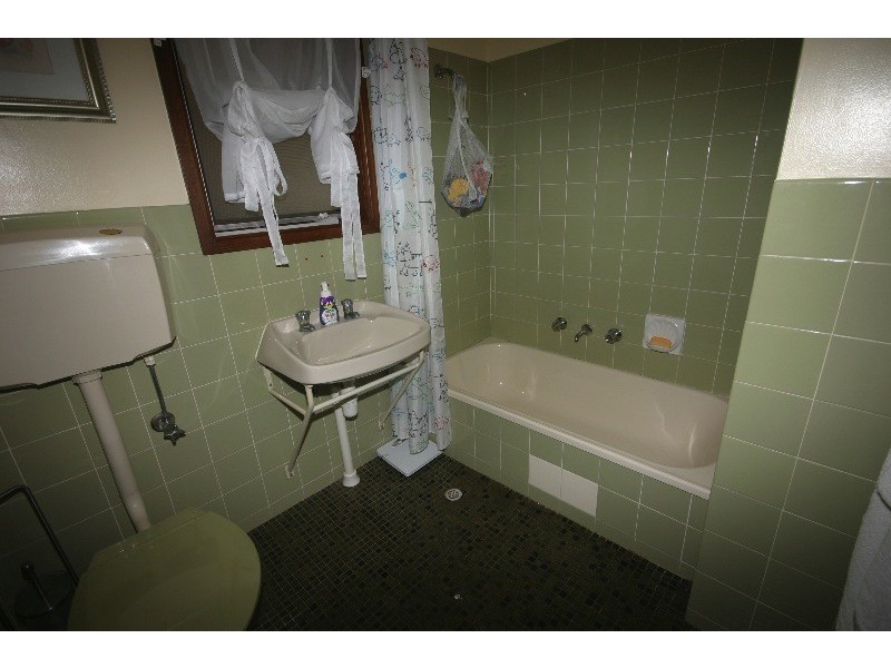 28 Tucker Crescent, North Haven SA 5018