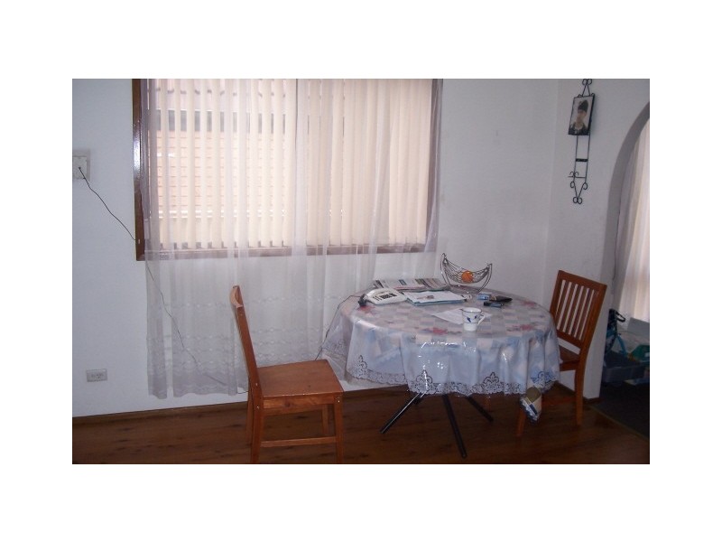 4 Leicester St, Leumeah NSW 2560