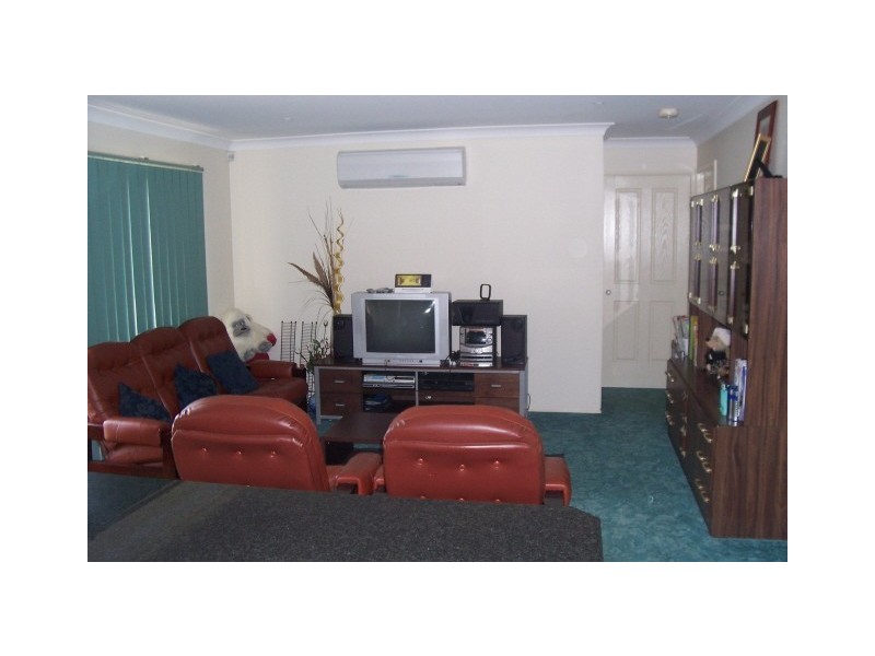 27 Lerwick Pl, St Andrews NSW 2566