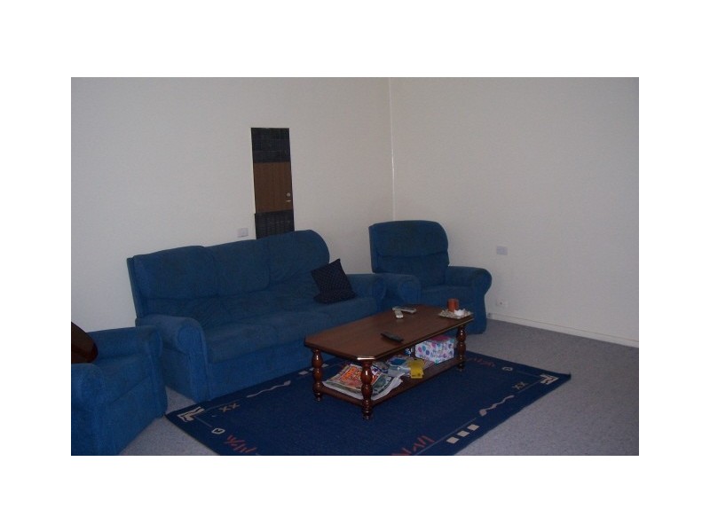 10 Seddon Pl, Campbelltown NSW 2560