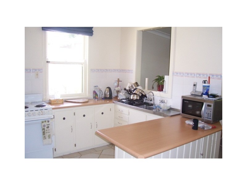 10 Seddon Pl, Campbelltown NSW 2560