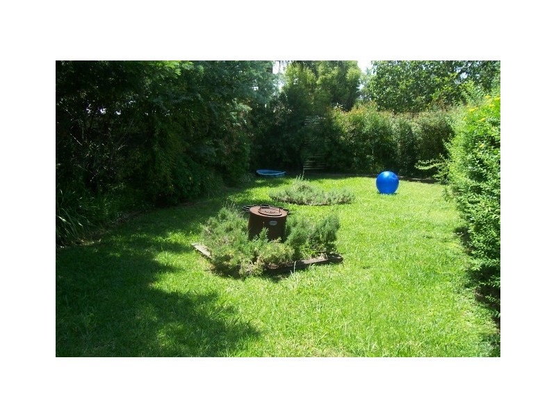 10 Seddon Pl, Campbelltown NSW 2560