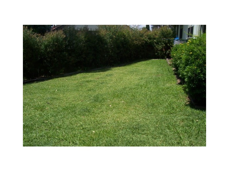 10 Seddon Pl, Campbelltown NSW 2560