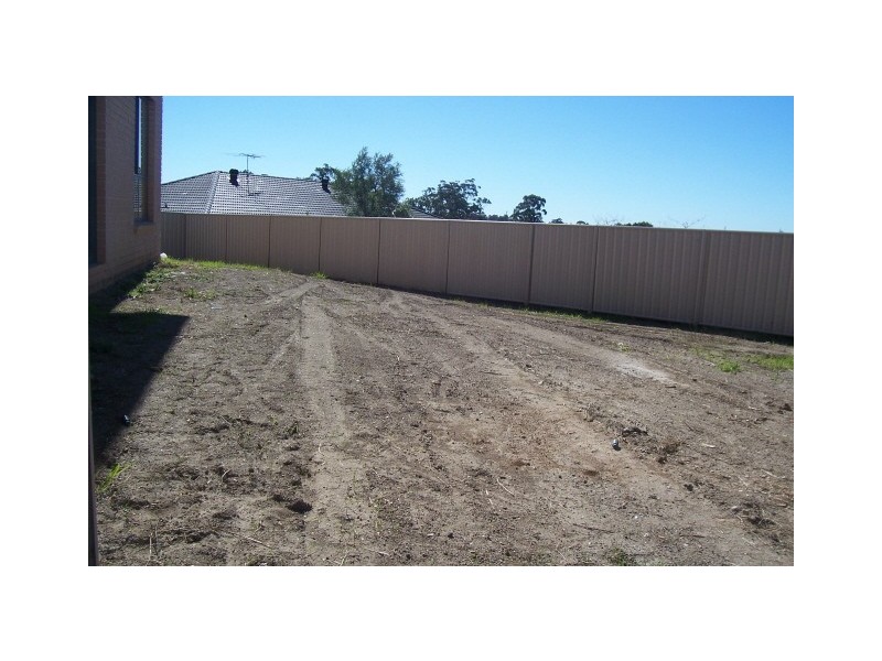 11 Busch Place, St Helens Park NSW 2560