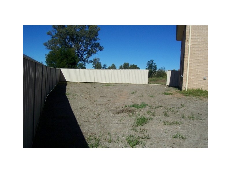 11 Busch Place, St Helens Park NSW 2560