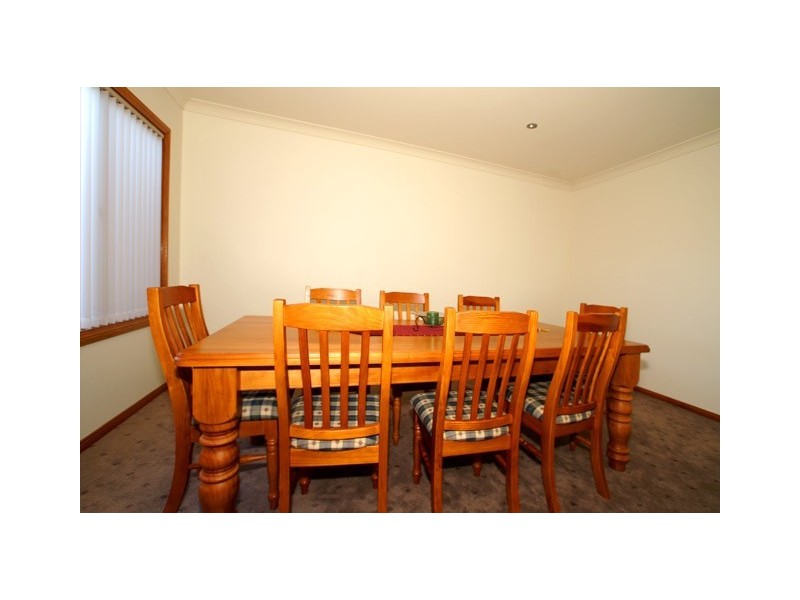 5 Warner St, Camden Park NSW 2570